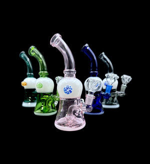 Mini Water Pipe - Horns w/ Flower Emblem (8")